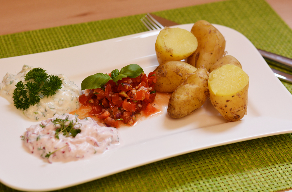 Neue Kartoffeln Mit Dreierlei Dips - Rezepte Suchen