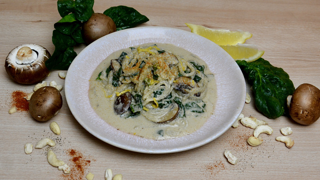 Rezeptbild für Yacon-Nudeln mit Cashew-Pilz-Creme