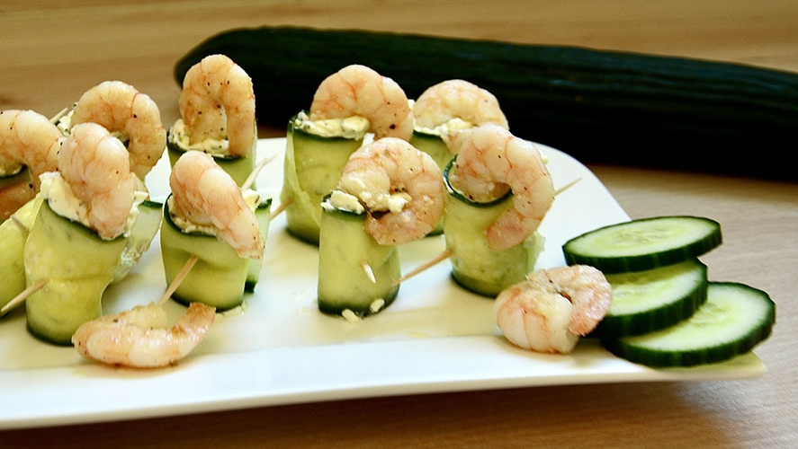 Rezeptbild für Gurken-Röllchen mit Garnelen