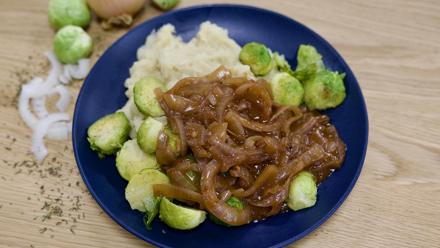 Rezeptbild für Rosenkohl mit Zwiebelragout