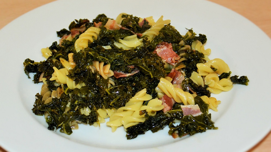 Rezeptbild für Nudeln mit Grünkohl