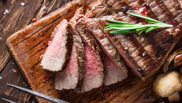 Rezeptbild für Entrecôtes-Steaks mit Kräuterkruste